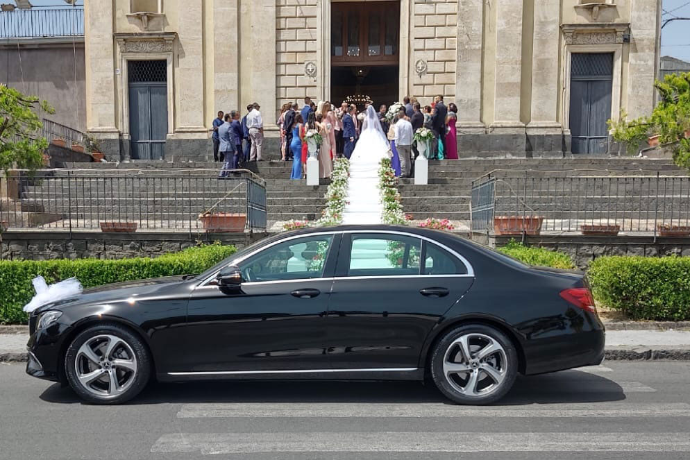 Car rental for weddings in Catania